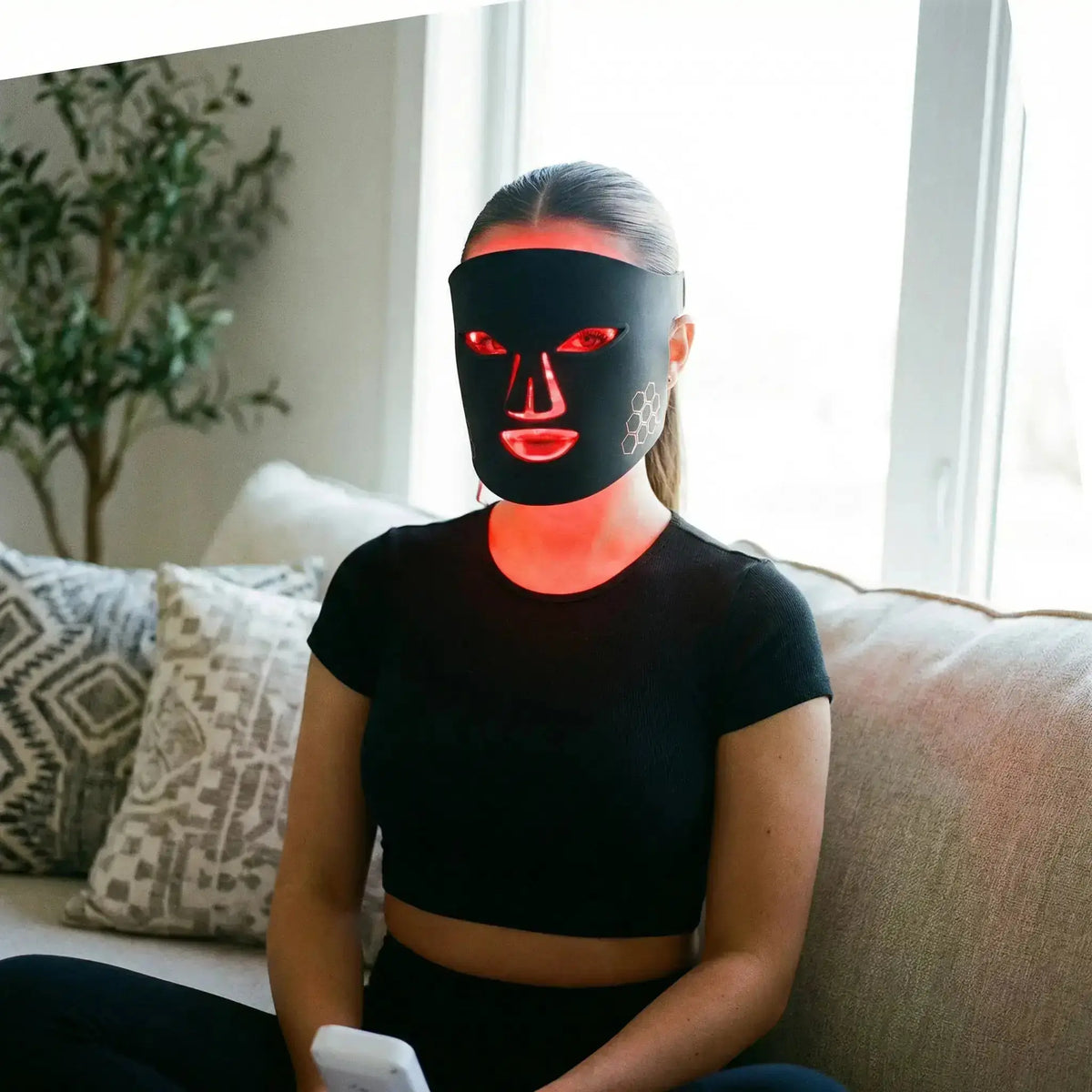 Recovyx Masque LED visage – Lumière rouge pour votre routine du soir